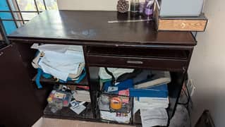 Computer Table with two cabinets and a keyboard and mouse Tray