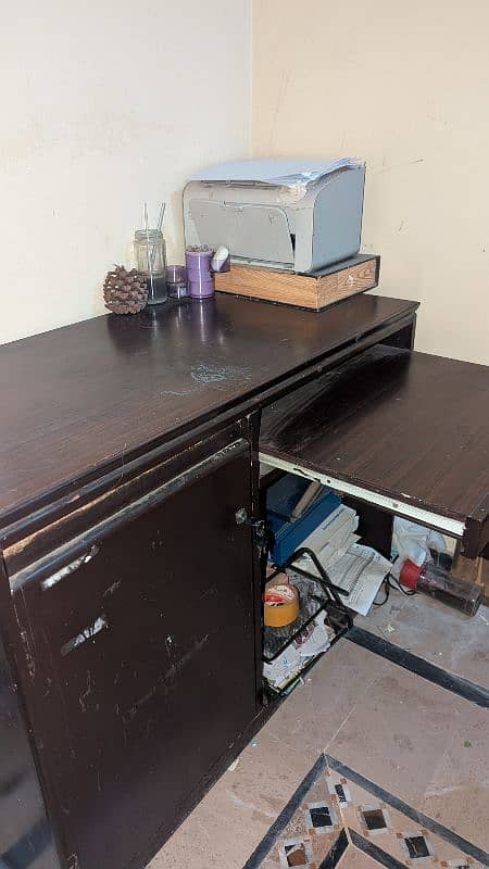Computer Table with two cabinets and a keyboard and mouse Tray 3