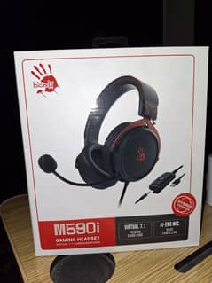 Bloody M590i Ultimate gaming headphones compatible with all devices.