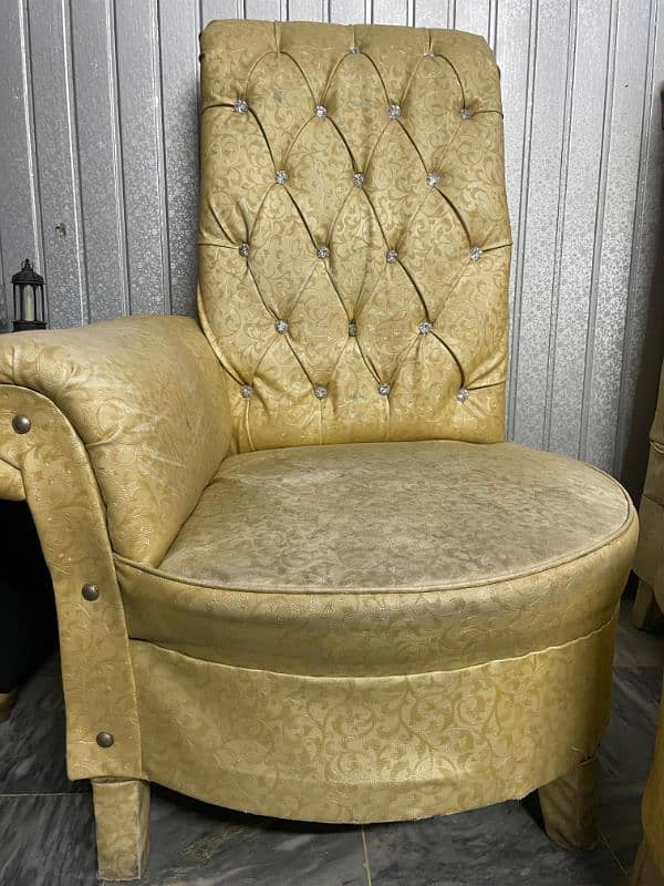 2 single sofas with it's side table 3