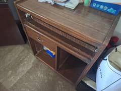 computer table 4 urgent sale