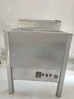 fryer and hot plate