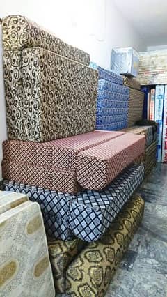 Sofa Cumbeds of Diamond Foam Medicated material are available