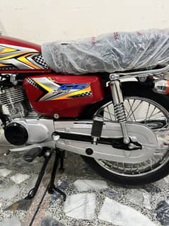125 model 2025
