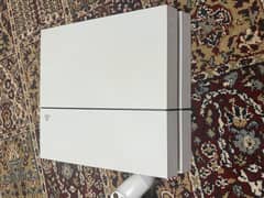 PS4 White