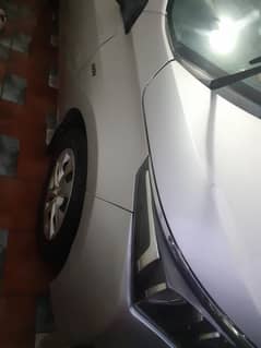 GLI TOYOTA 1.3 VVTI 2016 (three one seven two five two five eight 92)
