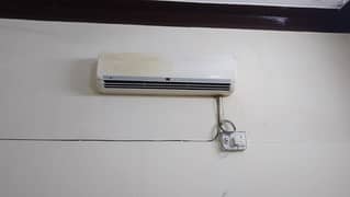 AC 1.5 Ton LG