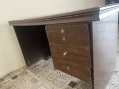 Office table