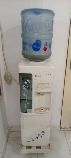 New Haier Enviro Despenser With choki and Water bottles