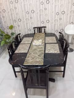 dinning table with 6 chairs