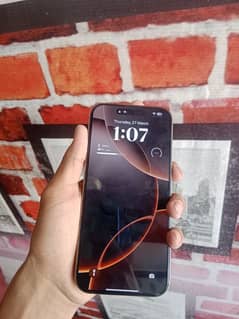 I phone 16 pro max jv lla cycle 30 health 100 condition 10by10