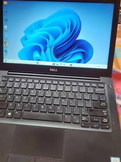 Dell Latitude 7280 Core i5 2.5 GHZ 256 GB HDD-- 16 GB RAM