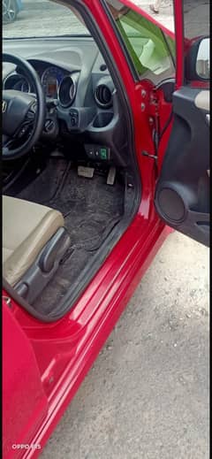 very neat nd clean gari 70%orignal paint car is on my name