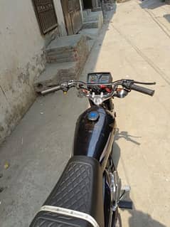 honda 125 black 2025