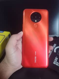 tecno spark6 4/64gb with box