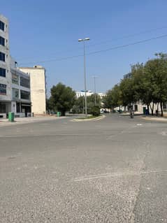 Plot# 20/A, Nargis / Hussain Block, 10 marla plot open form no taxes investor price deal