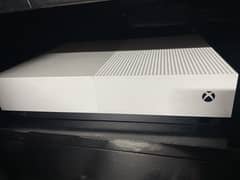 Xbox one s white colour install with gta 5