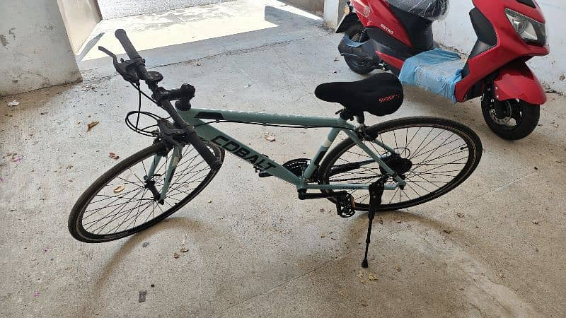 like new condition Cobalt Racing Bi cycle 1