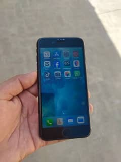 Non PTA 7 Plus 32GB Original 10/10 Condition Battery Health 82