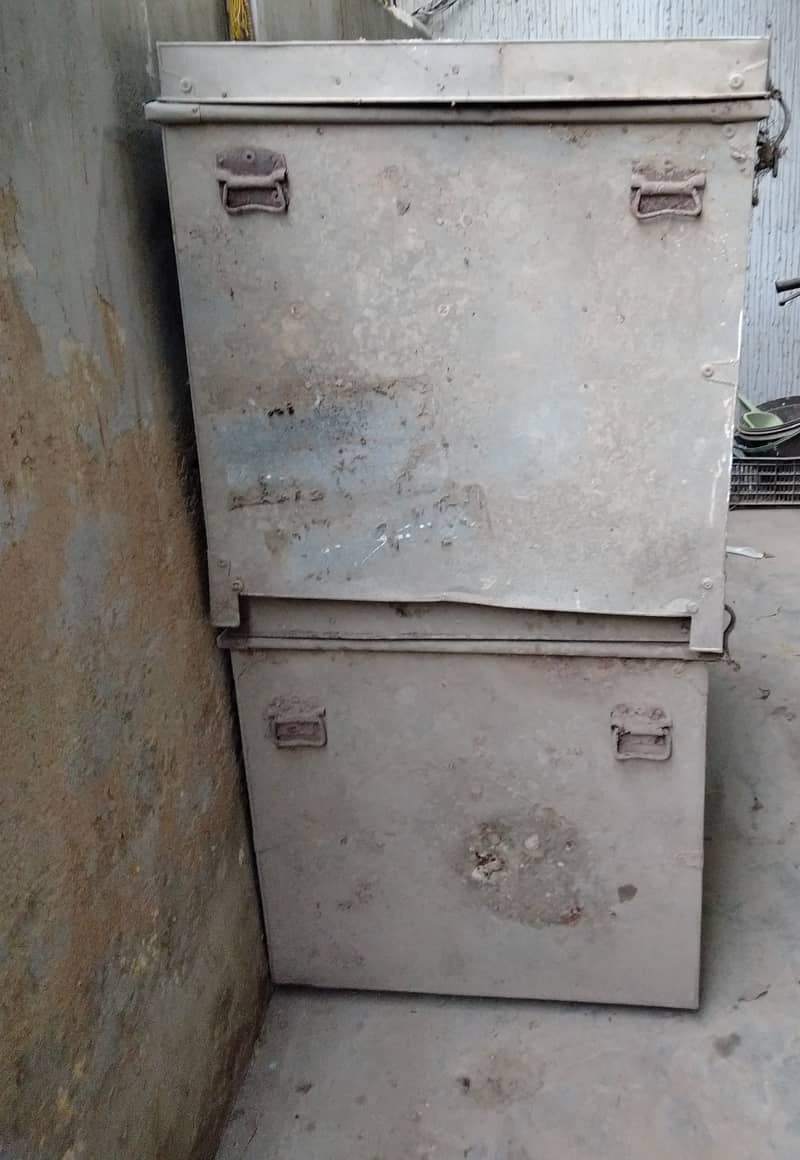 Used Iron Trunks 1