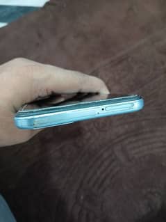 vivo y33s with box