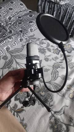 Yanmai RGB Gaming Microphone With Stand