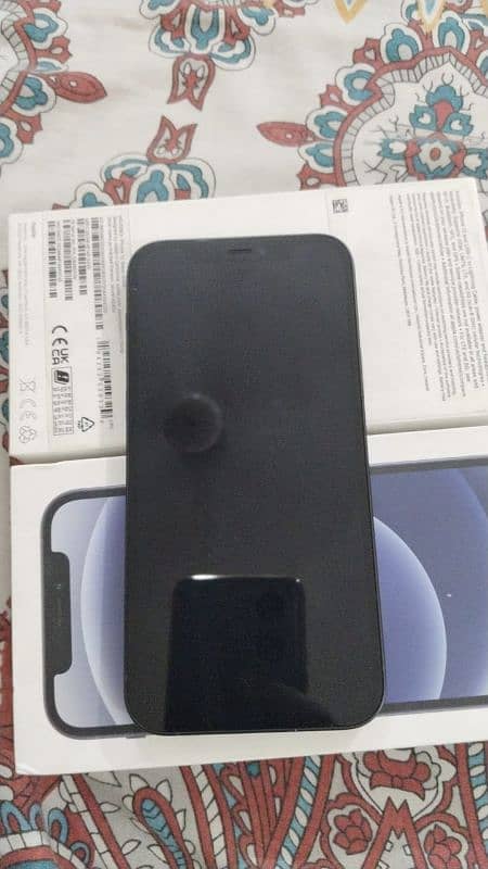 iphn 12 non pTa just box open 2