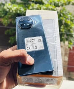 Tecno spark 20 pro plus