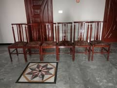 6 seater Dining Table for sale
