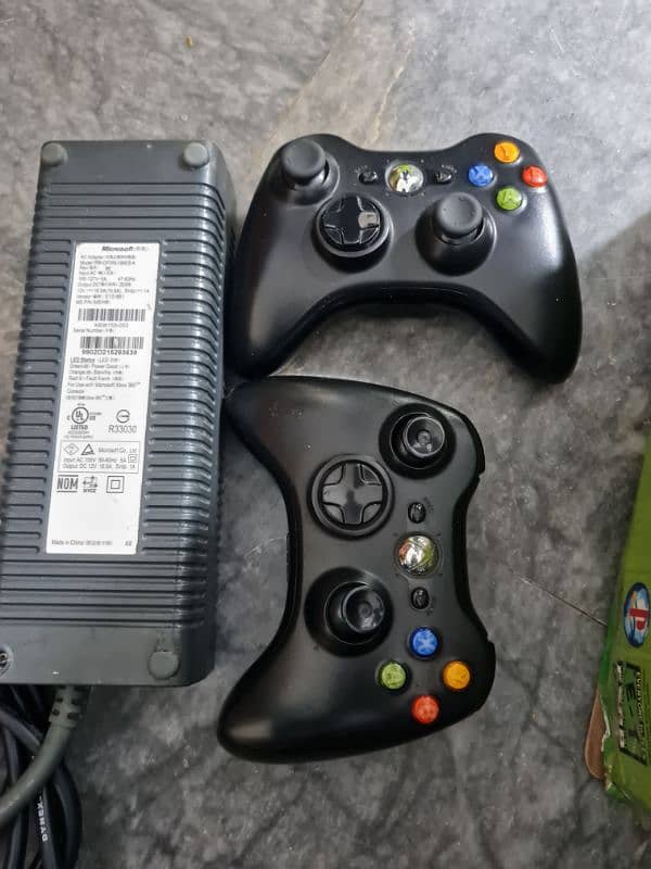 xbox 360 with 2 controller in lahore 9