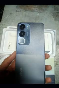 Vivo y19. s 4/128(1 month use hua hy )
