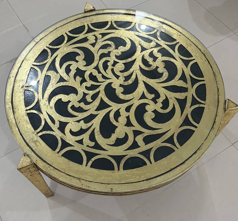 Centre table with two side tables 0