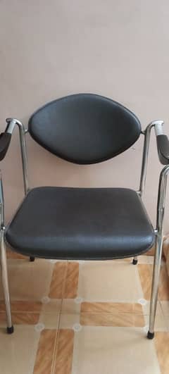 2 office chairs