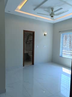 D12 5 M . Ground portion of rent is available
