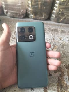 One Plus 10 Pro