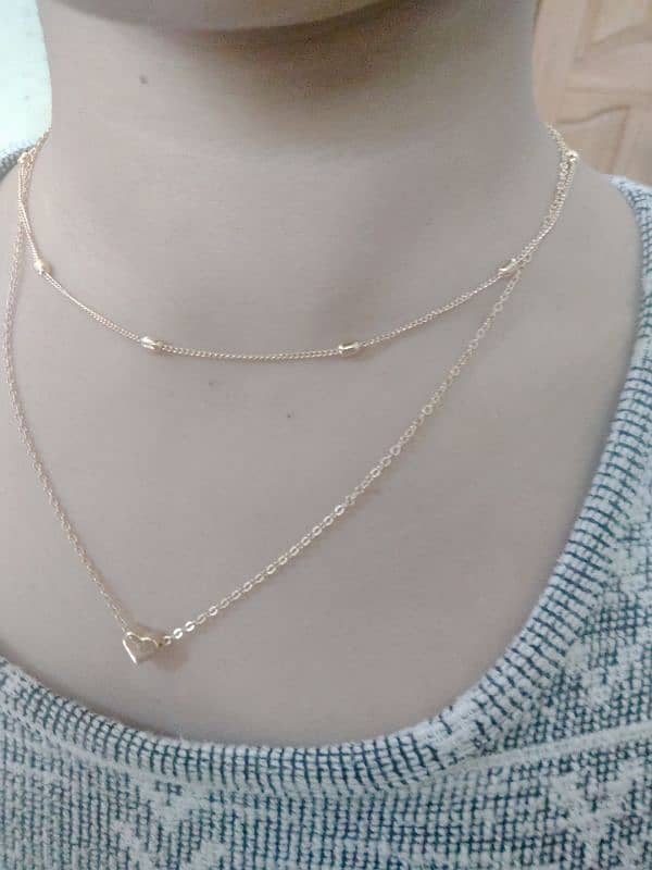 locket with chain 3