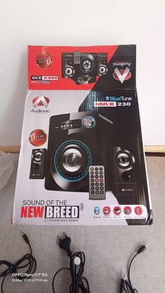 Adounic Speaker