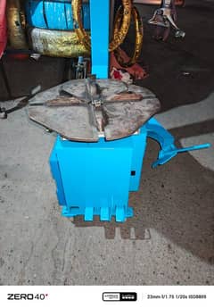tyre changer machine