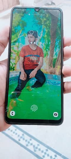 6gb128gb amolate display 10/10 condition