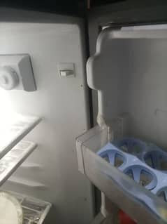 Haier New Medium Frig 10/10 only 1 season used 9 years gurantee