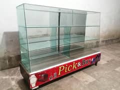 FANCY GLASS COUNTER