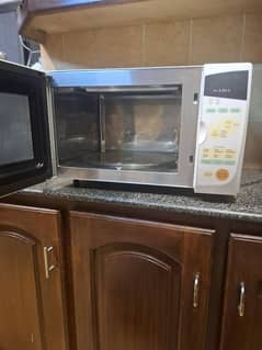LG microoven