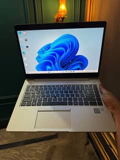 HP EliteBook 840 G5 | Core i5 8th Gen | Touch | 8GB RAM + 256GB SSD