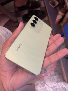 Vivo Y100