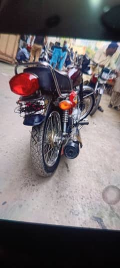 i sale my honda 125 condition 10/8