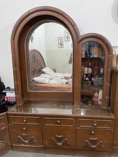 Dressing table