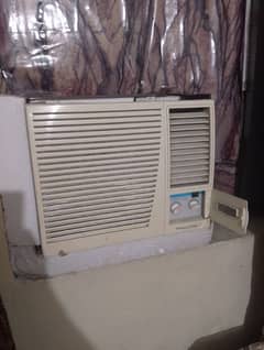 small window ac in good condition with stand
