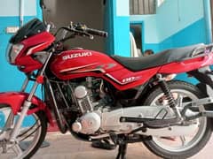 Suzuki 110 (Argent sale)
