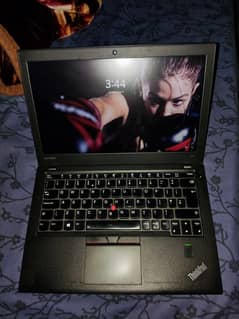 Lenovo Thinkpad x270 Core i5 7th gen 4/128gb ssd