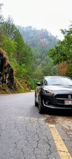 Suzuki Swift 2023 Charcoal gray